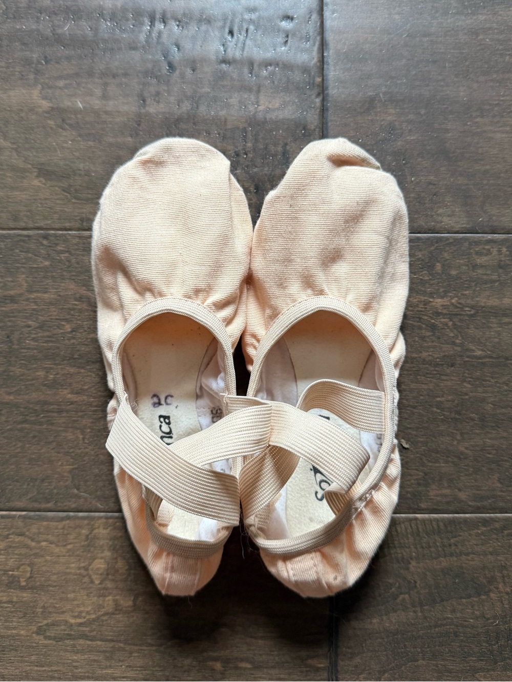 So Danca canvas ballet shoes 2C